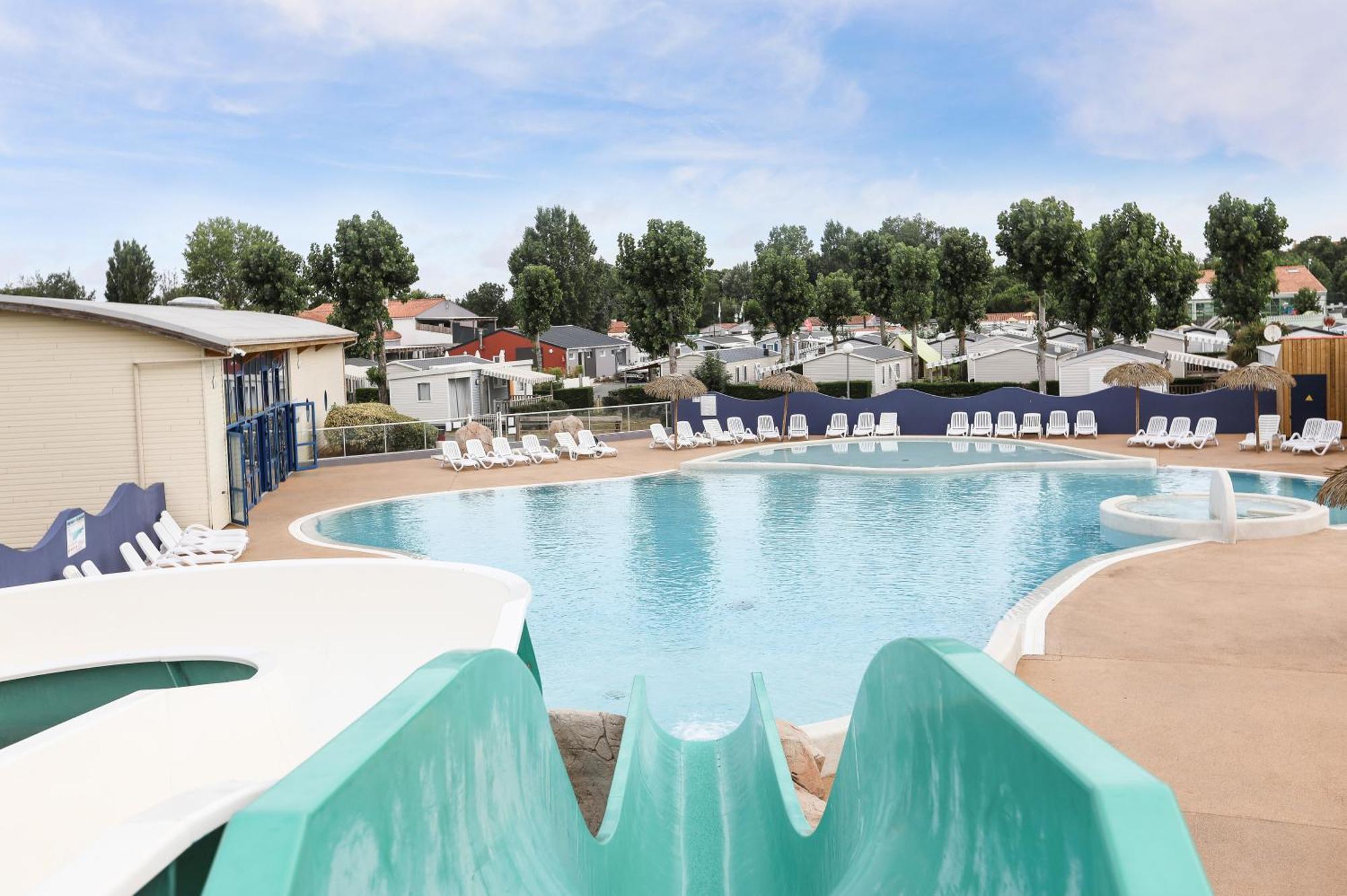 Отель Camping Maeva Club L'Atlantique Angles  Экстерьер фото