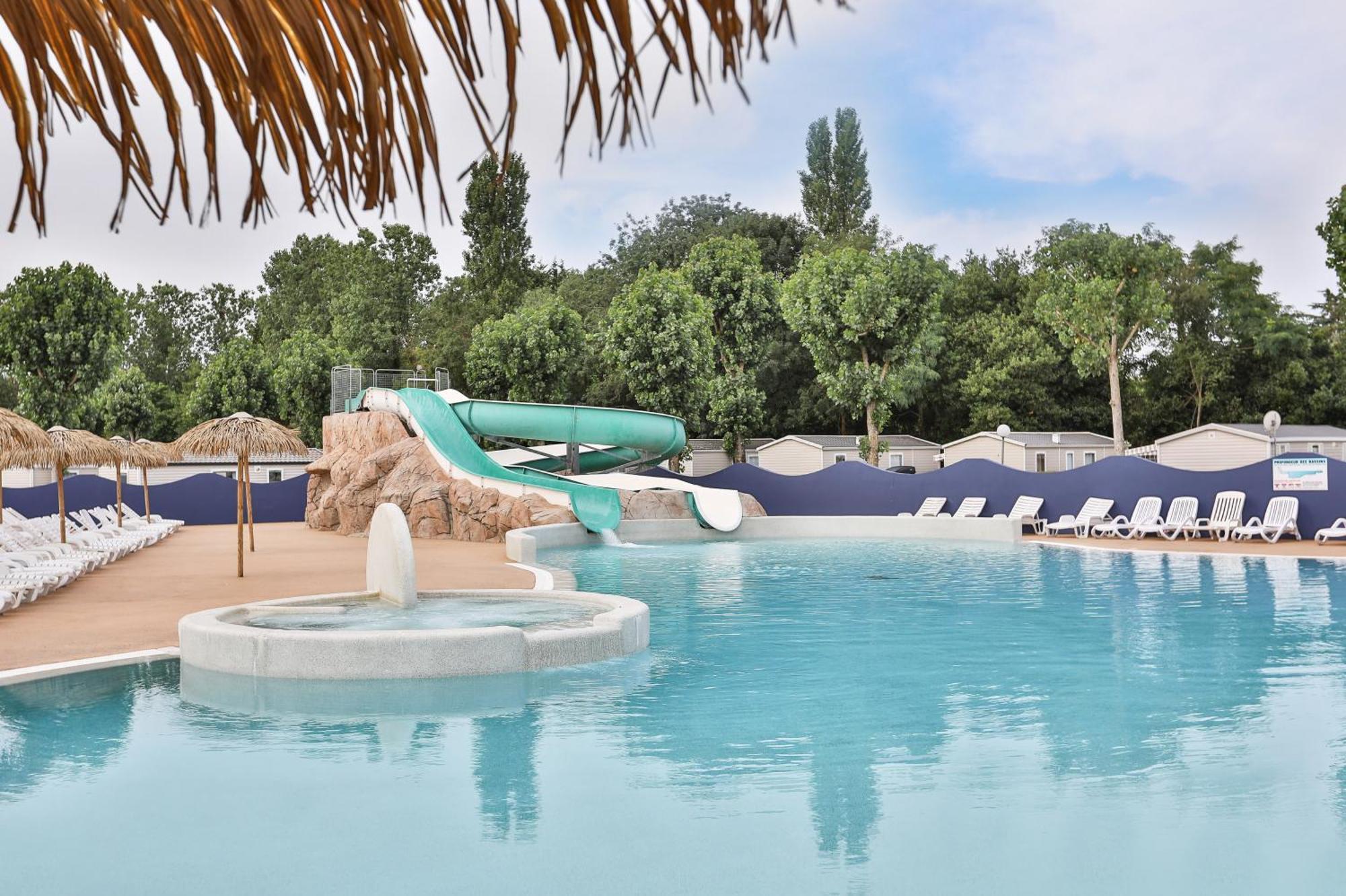 Отель Camping Maeva Club L'Atlantique Angles  Экстерьер фото