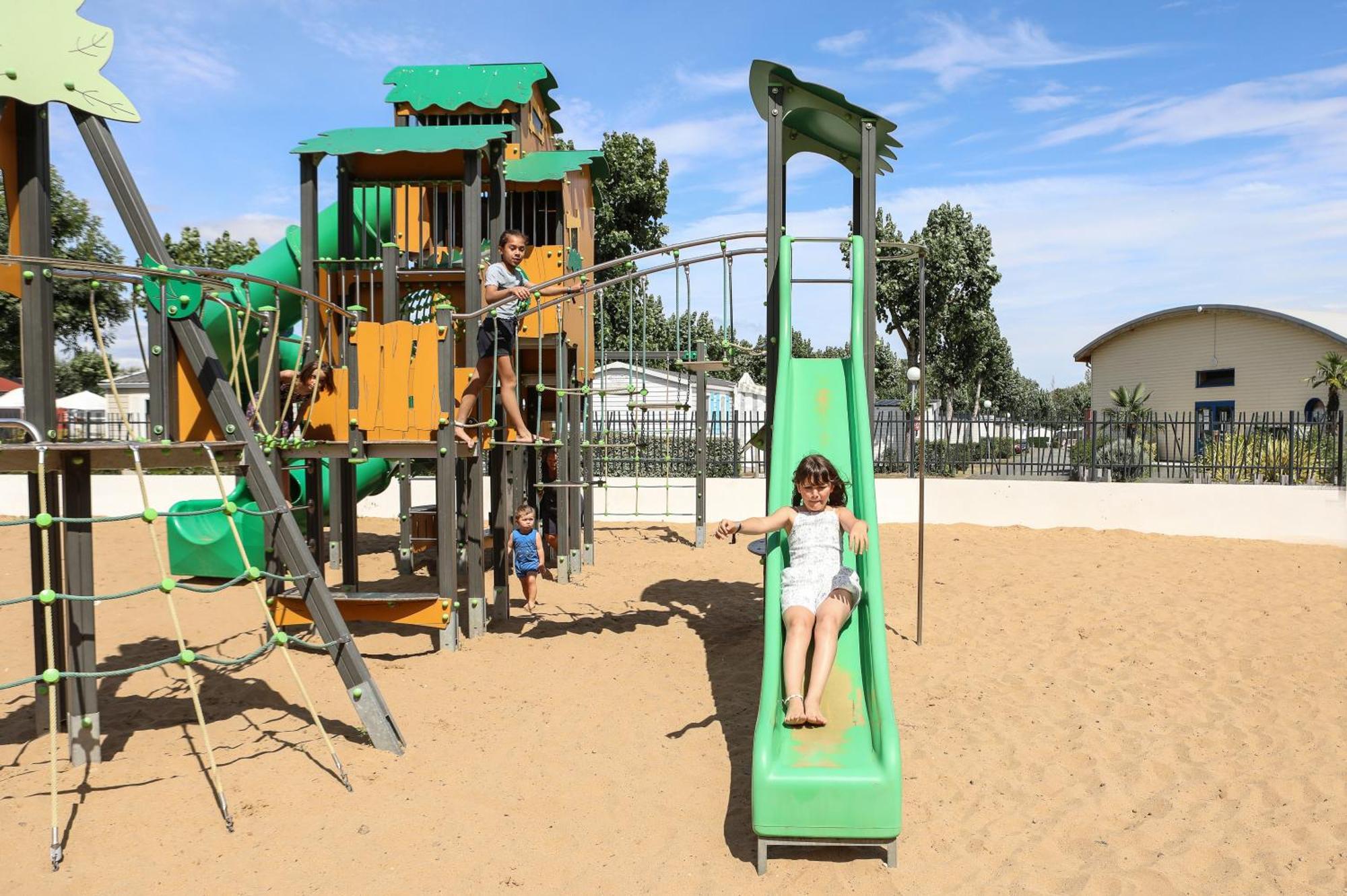 Отель Camping Maeva Club L'Atlantique Angles  Экстерьер фото